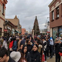 nike outlet mcarthur