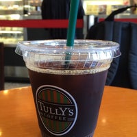 Photo taken at TULLY&amp;#39;S COFFEE 都庁店 by ユ タ. on 9/22/2014