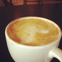 Foto tomada en Abode Coffeehouse  por Kirkwood Patch el 12/6/2012