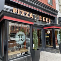 Foto tirada no(a) Pi Pizzeria por Randy em 11/13/2022