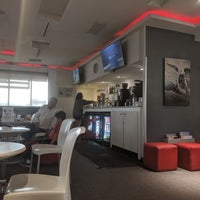 Photo taken at VIP Lounge Avianca by Randy on 9/27/2019