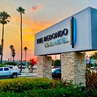 Foto tirada no(a) The Redondo Beach Hotel por Randy em 9/25/2021
