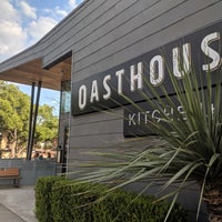 Photo taken at Oasthouse Kitchen + Bar by Randy on 5/16/2019