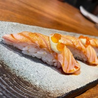 รูปภาพถ่ายที่ Nozomi Sushi Bar โดย Luis Felipe G. เมื่อ 9/15/2022