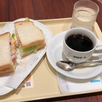 Photo taken at Doutor Coffee Shop by とめ on 4/29/2019