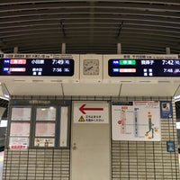 Photo taken at Odakyu Platforms 1-2 by とめ on 3/10/2018