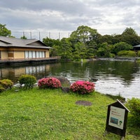 Photo taken at 平成庭園・源心庵 by とめ on 6/5/2022