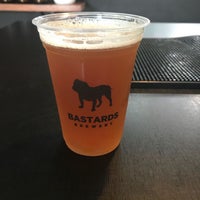 12/5/2017 tarihinde Leandro S.ziyaretçi tarafından Bastards Brewery'de çekilen fotoğraf