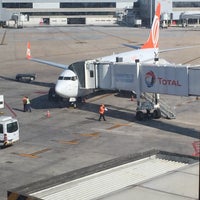 Photo taken at Rio de Janeiro–Galeão International Airport (GIG) by Fabricio on 2/20/2017