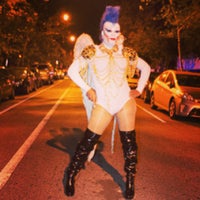 Photo taken at 27th Annual High Heel Race by Shiqueeta L. on 10/30/2013