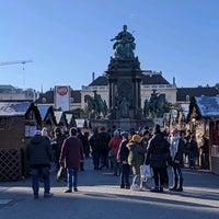 Photo taken at Maria-Theresien-Platz by Elle on 12/11/2019