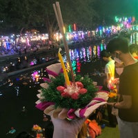 Photo taken at Kwan-Riam Floating Market by Nook W. on 11/19/2021