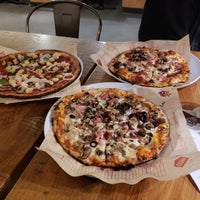 Foto tirada no(a) Mod Pizza por Michael L. em 1/13/2019