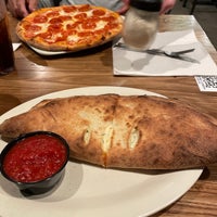 4/25/2021 tarihinde Olgaziyaretçi tarafından Flippers Pizzeria'de çekilen fotoğraf
