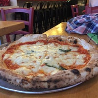 7/8/2016에 Raj T.님이 Pummarola Pastificio Pizzeria에서 찍은 사진