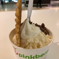 Photo taken at Pinkberry by Lillian on 7/17/2019