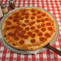 Das Foto wurde bei Winner&amp;#39;s NY Pizza von Winner&amp;#39;s NY Pizza am 8/29/2016 aufgenommen