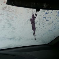 11/24/2012にIleana E.がLiberty Car Washで撮った写真