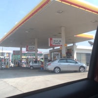 Photo taken at Shell by Asnawi M. on 3/17/2018