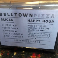 รูปภาพถ่ายที่ Belltown Pizza โดย Brandon J. เมื่อ 12/28/2019