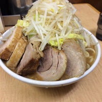 Photo taken at ラーメン二郎 新小金井街道店 駐車場 by Tarotaro3 T. on 3/12/2017