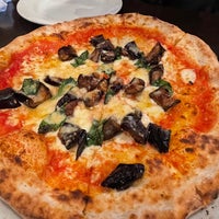 Photo taken at Pizzeria la Rossa by wakana on 1/10/2021