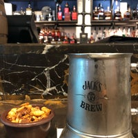 Foto diambil di Jack&amp;#39;s Bar &amp;amp; Grill oleh Vahid pada 9/3/2019