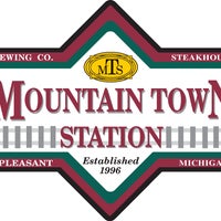 รูปภาพถ่ายที่ Mountain Town Station โดย Mountain Town Station เมื่อ 9/9/2016