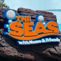 Photo taken at The Seas with Nemo &amp;amp; Friends by Gustavo M. on 9/8/2019