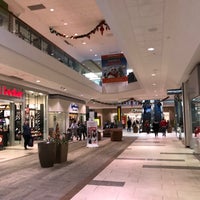 12/21/2016 tarihinde Joseph H.ziyaretçi tarafından Oak Park Mall'de çekilen fotoğraf