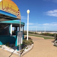 Foto diambil di Lighthouse Beach Bar &amp;amp; Grille oleh Tom M. pada 10/11/2016