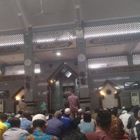Photo taken at Masjid Raya Al-Musyawarah by Leo Eko Purnomo on 11/22/2019