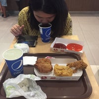 Photo taken at KFC by Hendro K. on 11/23/2016