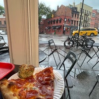 Photo taken at Bleecker Street Pizza by Vi T. on 9/26/2023