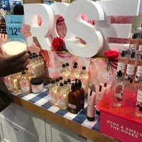 Photo taken at Bath &amp;amp; Body Works by JDH on 9/23/2018