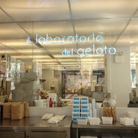 รูปภาพถ่ายที่ Il Laboratorio del Gelato โดย Bastian B. เมื่อ 5/14/2013