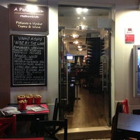 Foto tirada no(a) A Petisqueira por Andre G. em 5/4/2013