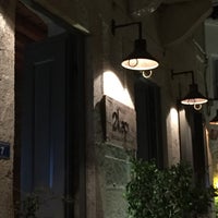 Photo prise au 2Kapı Restaurant &amp;amp; Lounge par Samet P. le7/29/2016