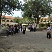 รูปภาพถ่ายที่ FAFICA - Faculdade de Filosofia, Ciências e Letras de Caruaru โดย Wallyson H. เมื่อ 5/23/2013