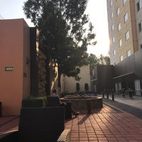 Foto tirada no(a) Courtyard by Marriott Toluca Tollocan por Joel V. em 5/6/2019