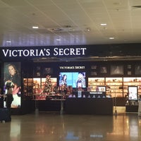 Photo taken at Victoria&amp;#39;s Secret by Ina C. on 12/8/2018