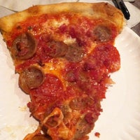 รูปภาพถ่ายที่ Bella Italia Pizzeria โดย Kevin M. เมื่อ 10/23/2012