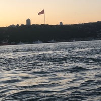 Foto tomada en Bosphorus Palace Hotel  por GEZGİN MACERAPEREST❤️📕🔐✈️🏆🥇🥃🌹🍷 el 6/24/2023
