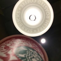 Photo taken at Starbucks by よしまさ on 12/16/2016