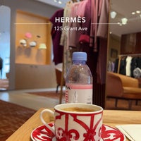 Photo taken at Hermès by MBR on 5/20/2023