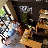 8/23/2016 tarihinde Depo C.ziyaretçi tarafından 105 Cafe • Design • Shop'de çekilen fotoğraf