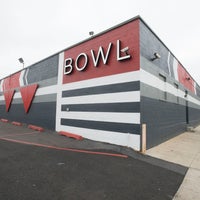 12/13/2017 tarihinde AMF Bowling Co.ziyaretçi tarafından Bowlero'de çekilen fotoğraf