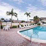 11/7/2014にizzy f.がQuality Inn &amp;amp; Suites Hollywood Boulevard Port Everglades Cruise Port Hotelで撮った写真