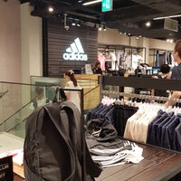Adidas Brand Core Store Osaka 心斎橋 大阪市 大阪府
