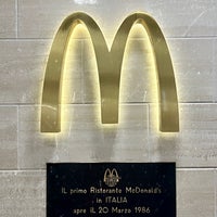 Photo taken at McDonald&amp;#39;s by Sevil N. on 9/24/2023